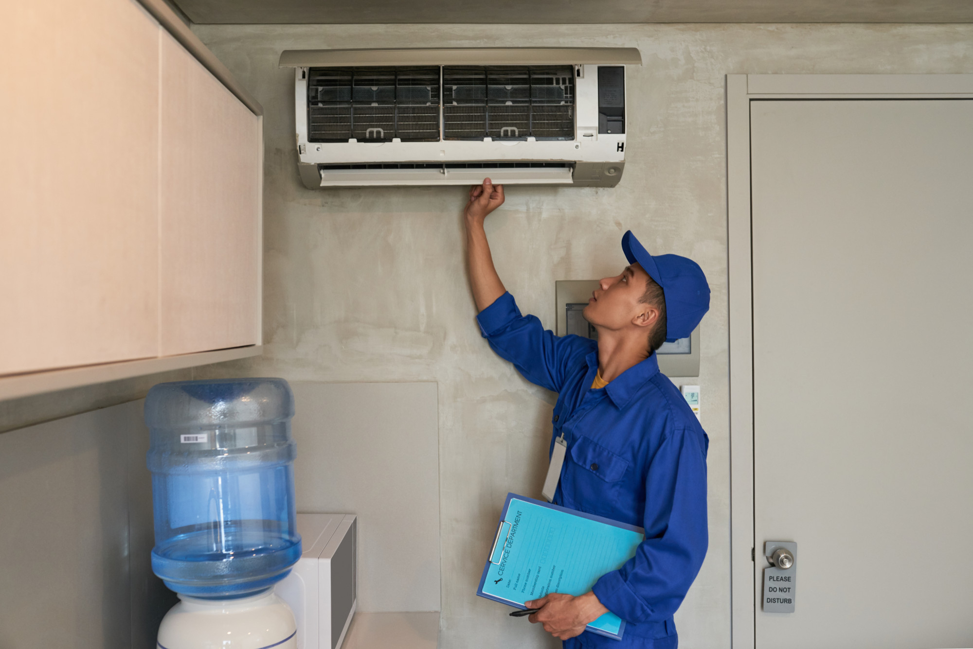 Aircon Cleaning Boosts Efficiency and Indoor Comfort