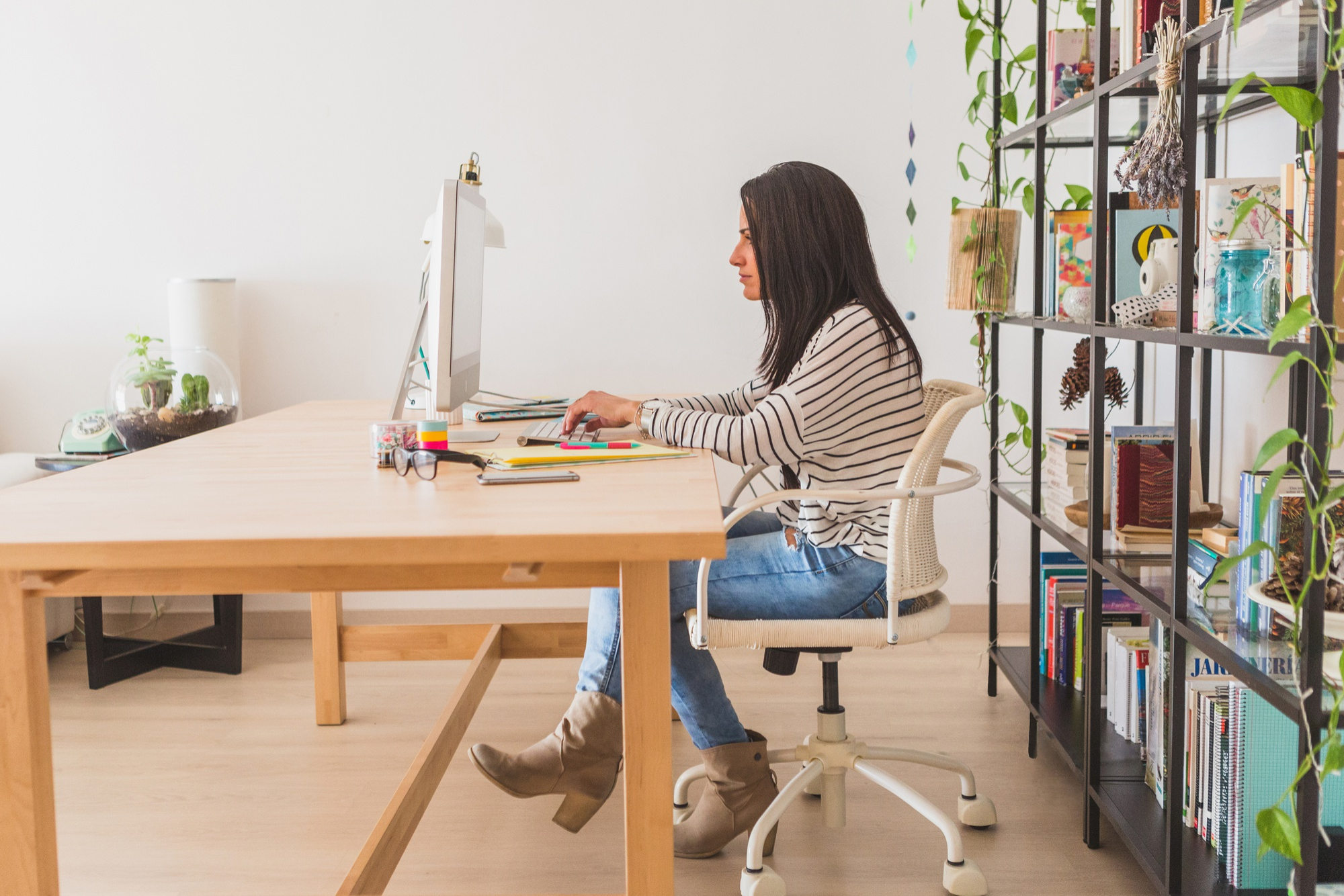 Cultivating the Domestic Workspace: Where Ergonomics Meets Sustainable Interior Design
