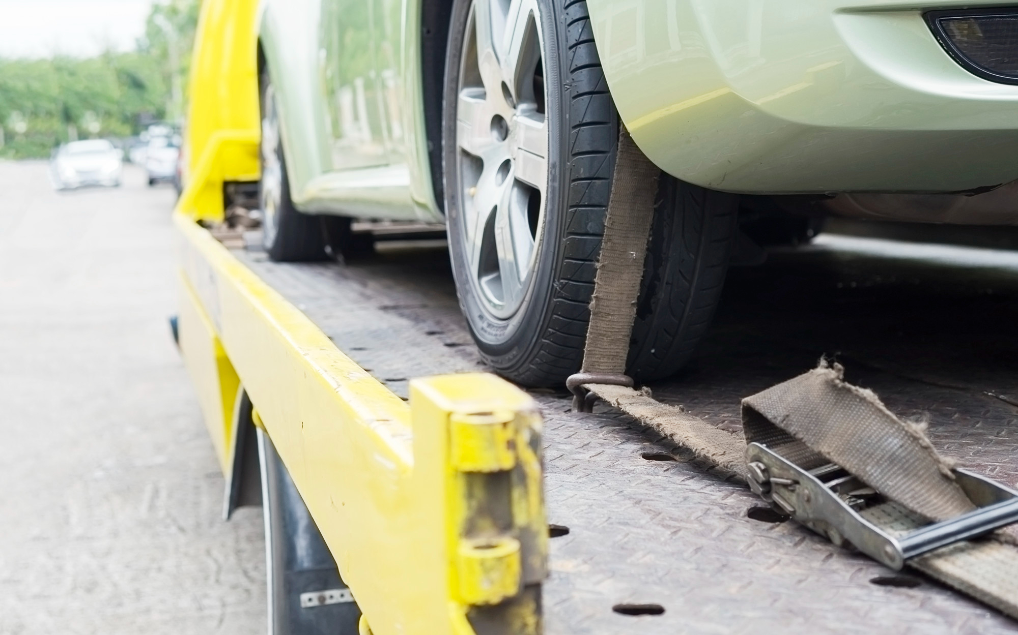 Trailer and Tow Tips for Homeowners: From Vehicles to Building Materials