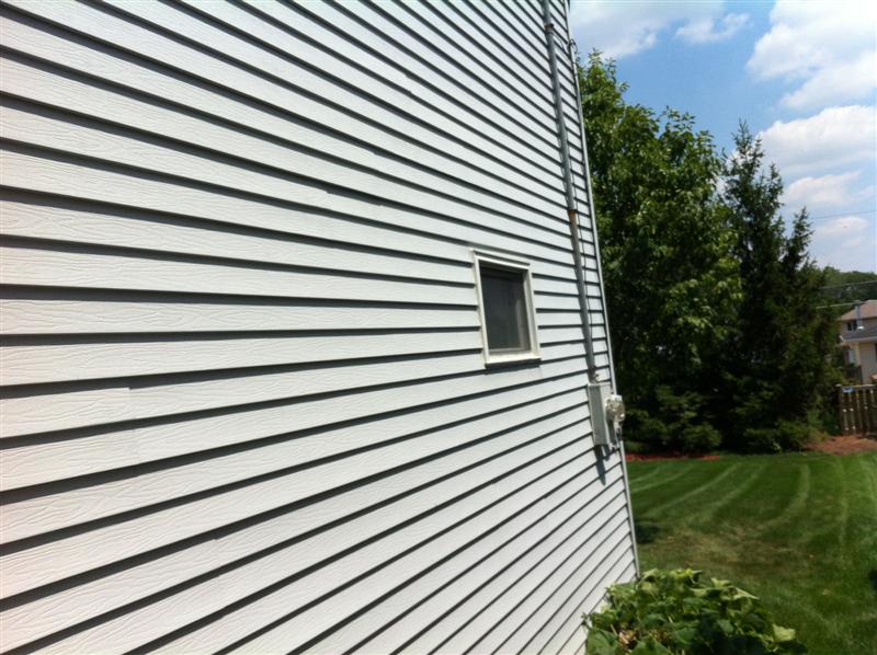 Is siding repair expensive?