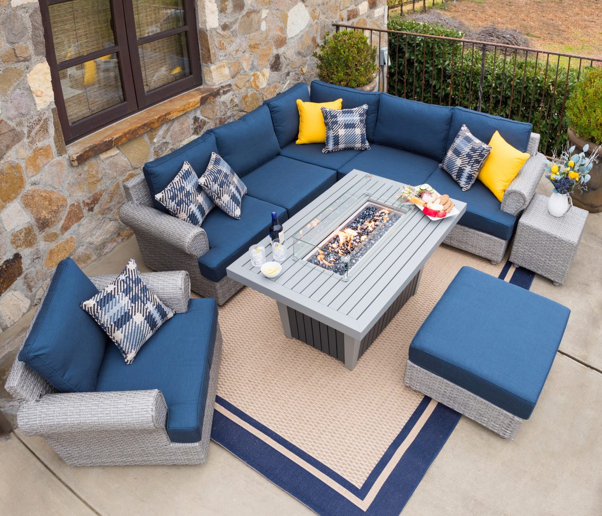 Eight Tips For Arranging Patio Furniture Like A Pro