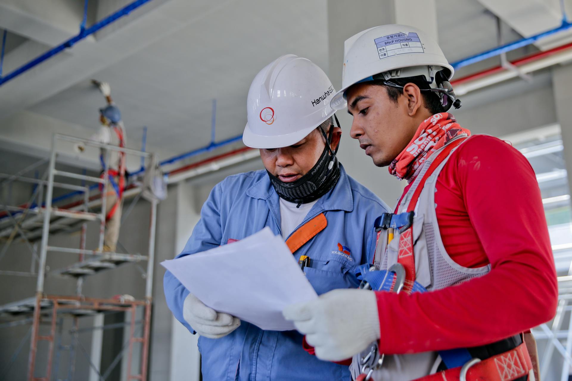 Enhancing On-Site Safety: 12 Essential Tools and Practices