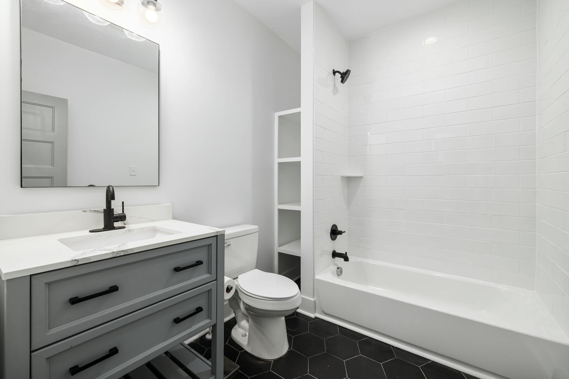 Budget-Friendly Bathroom Remodeling Ideas for a Fresh Look