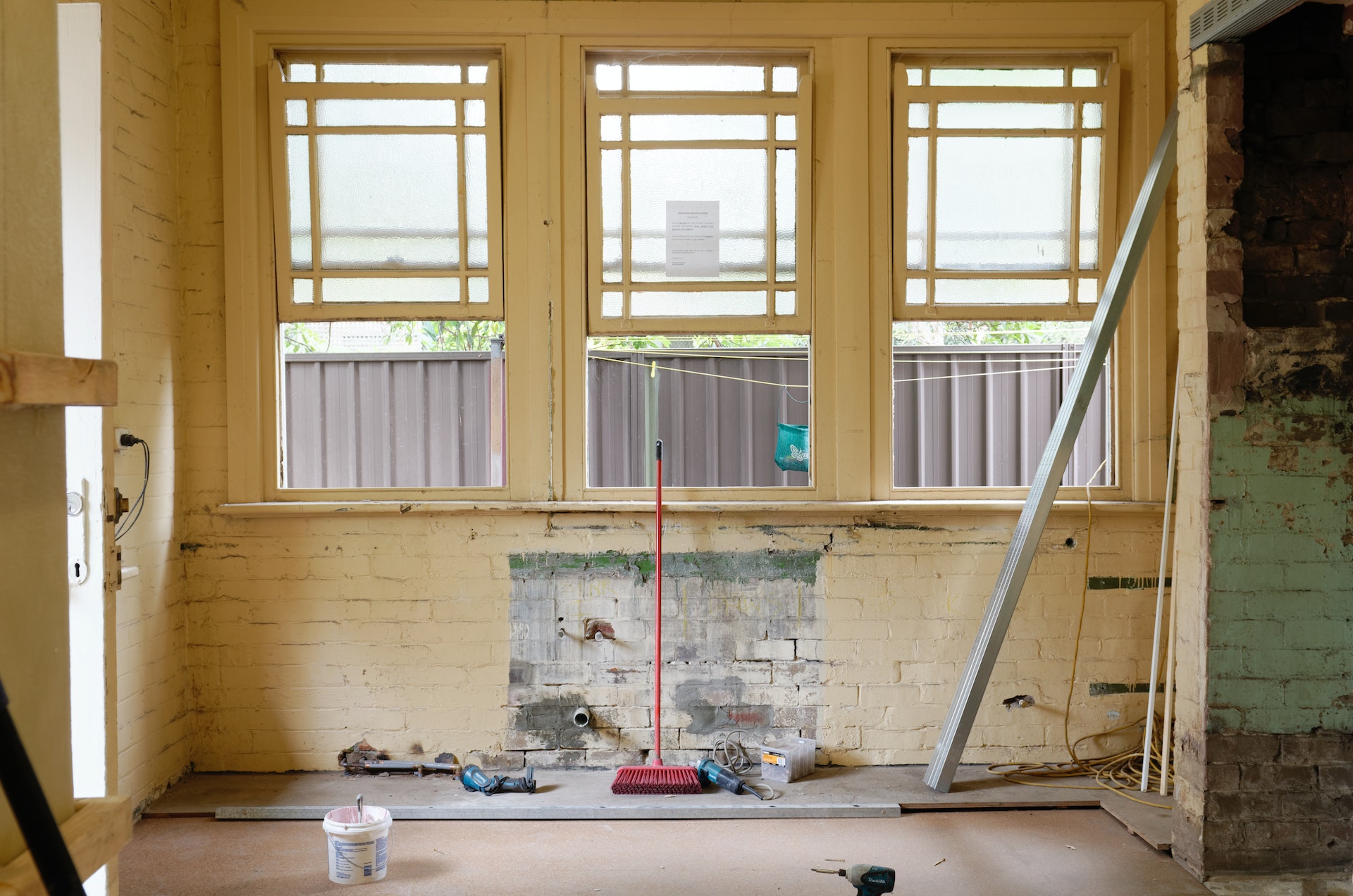 How to Protect Yourself from Renovation Scams