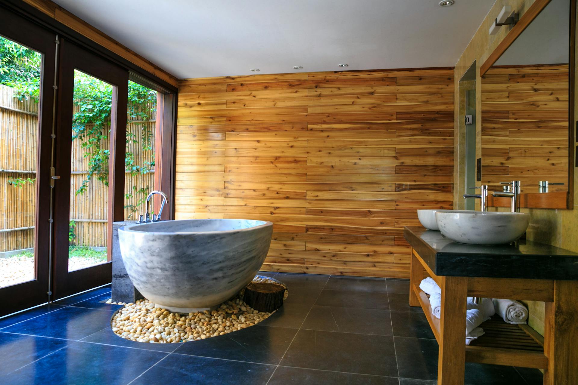 Spa-Days at Home: Ten Tips for a More Relaxing Bathroom