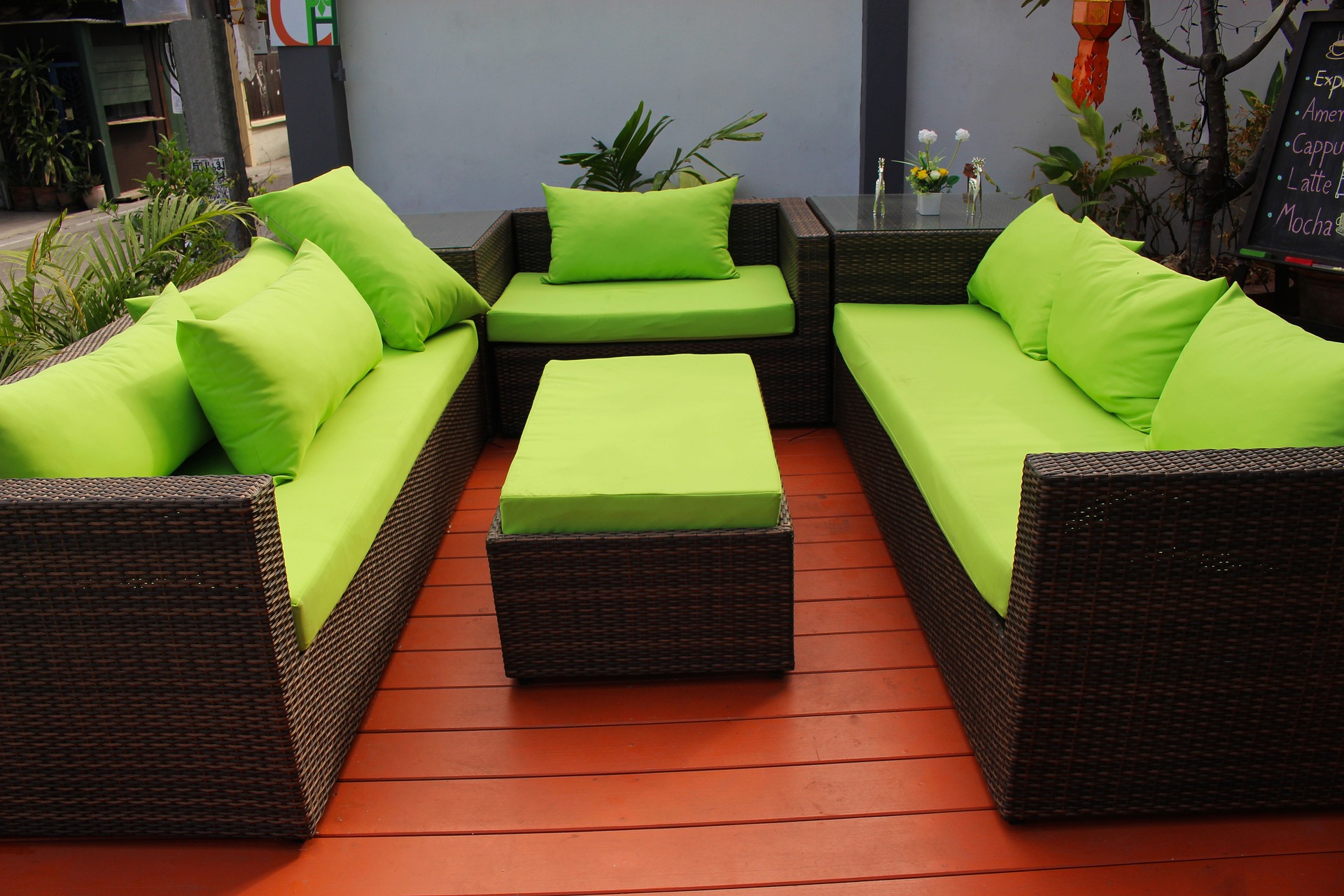 Top Tips To Make Your Garden Patio The Envy Of Your Neighbors